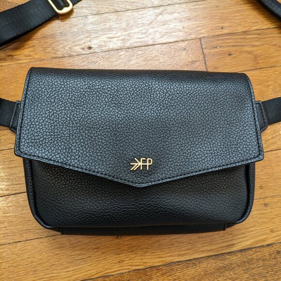 Freshly picked park pack crossbody black leather bag - Picture 3 of 10
